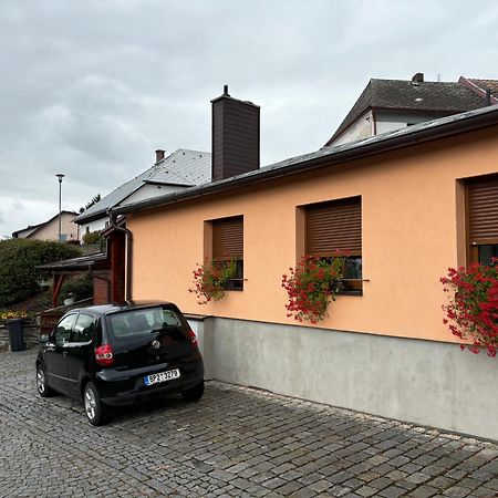 Apartmán pod kostelem Strazov Esterno foto