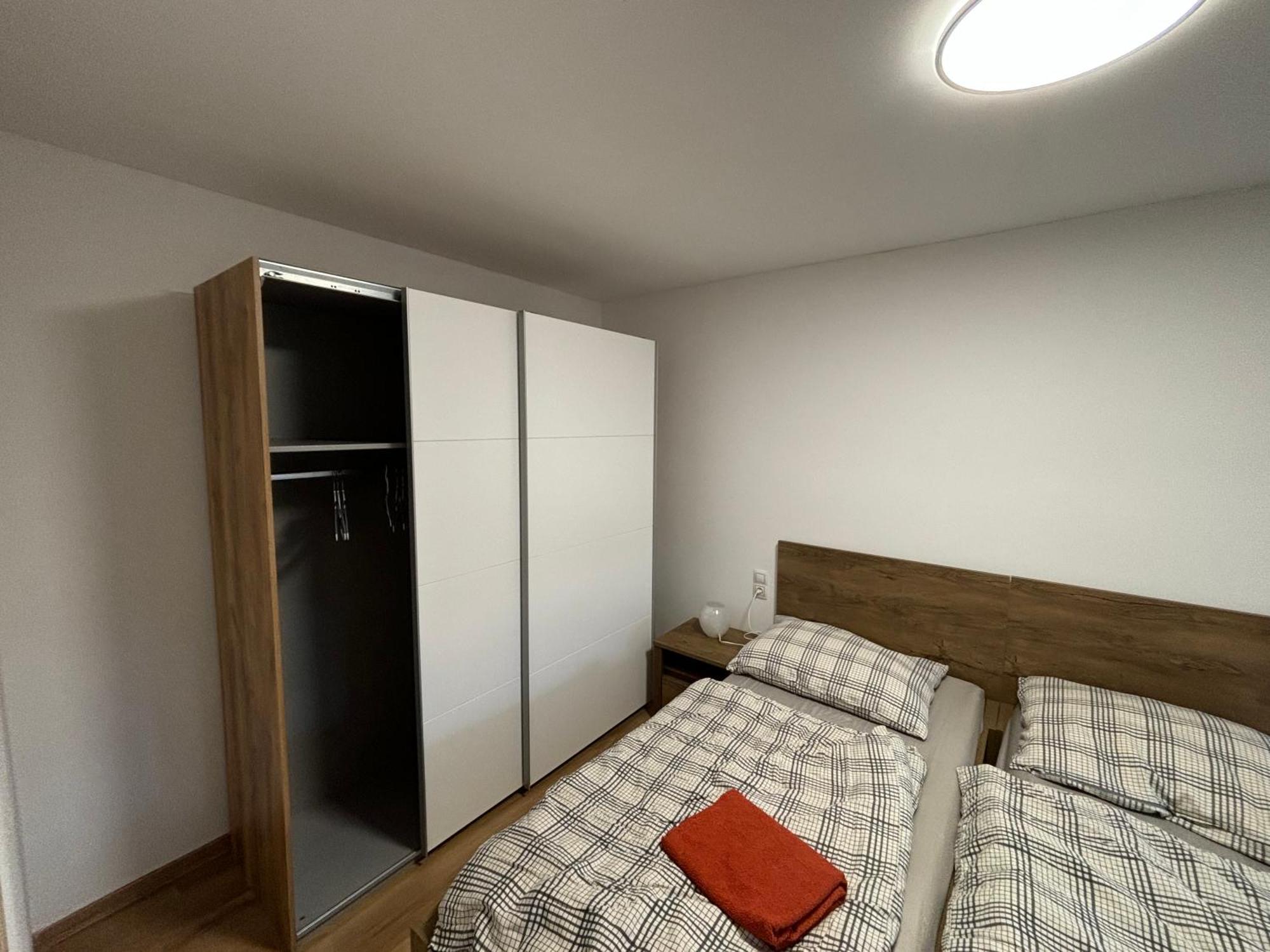 Apartmán pod kostelem Strazov Esterno foto
