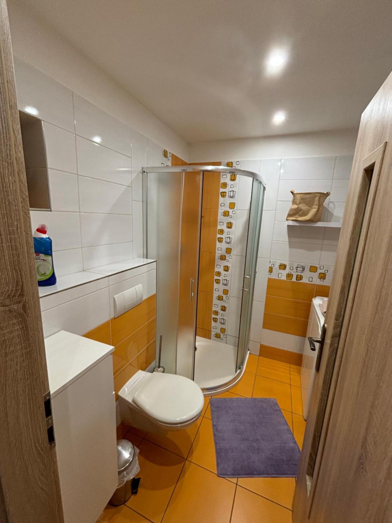 Apartmán pod kostelem Strazov Esterno foto