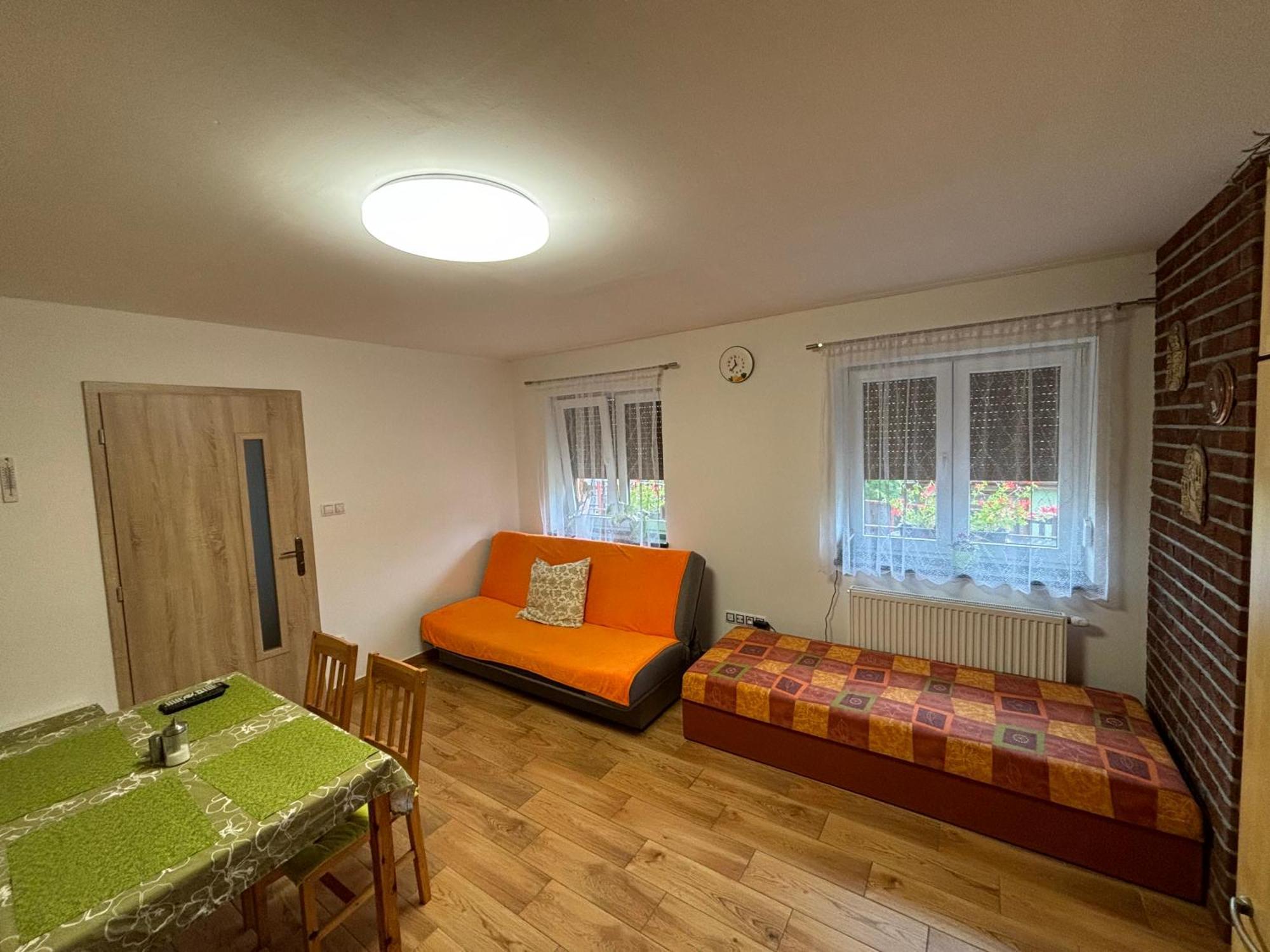 Apartmán pod kostelem Strazov Esterno foto